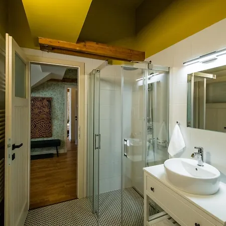 Vendeghaz A Tabornokhoz Visegrád